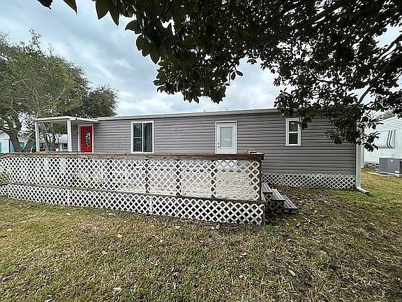 2nd image of 1675 Oceana Dr Trailer 12