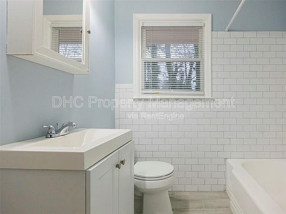 2nd image of 161 Larose Cir SE