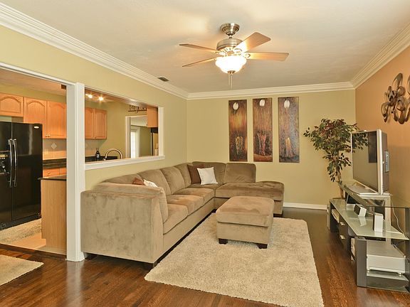 4th image of 1402 E Kaley St