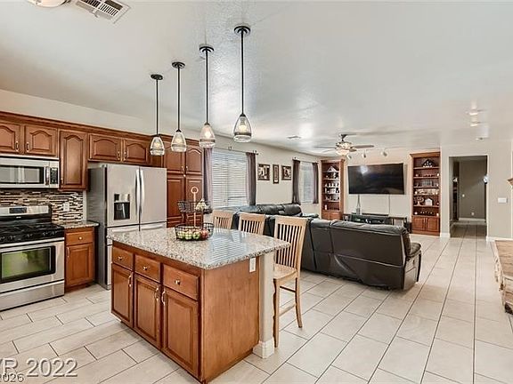 3rd image of 2255 Calistoga Ct