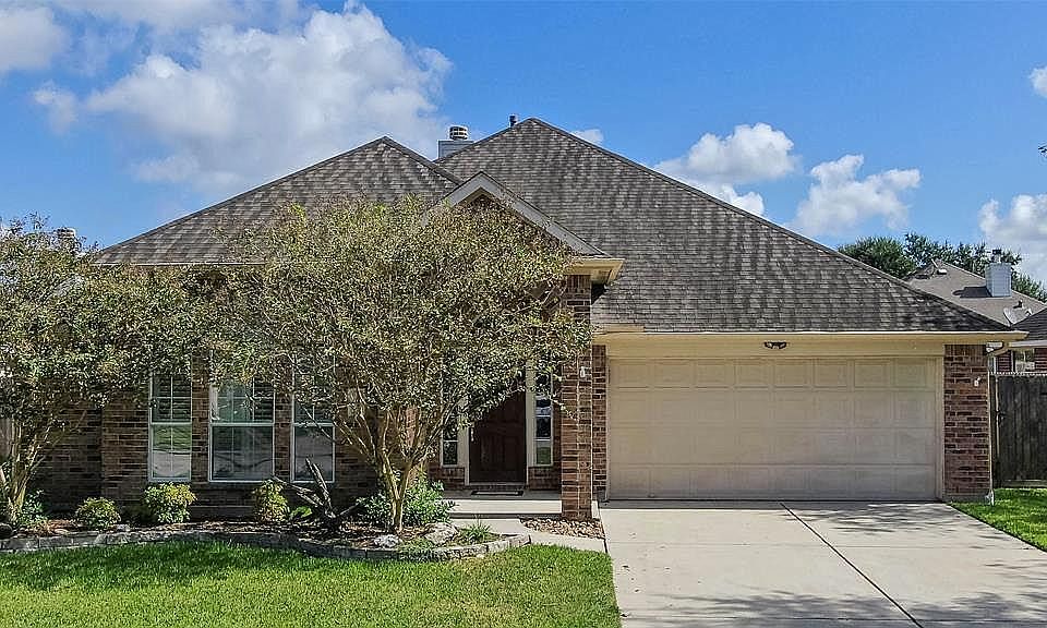 1st image of 412 Magnolia Way