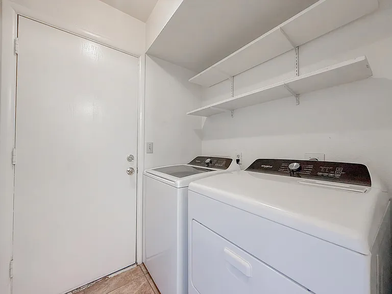 812 W Duke Dr — Photo 10