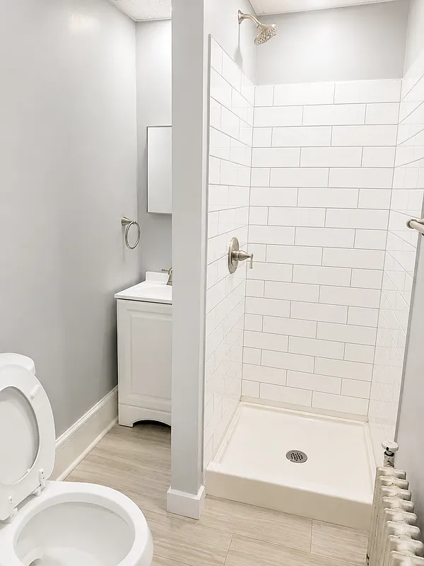 1 bed, 1.0 bath, $1,100 — Photo 2