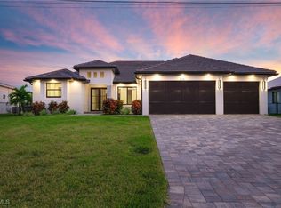 836 SW 36th Terrace Cpe, Coral, FL 33914