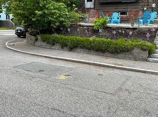 101 Hackensack Rd, Chestnut Hill, MA 02467