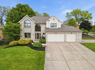 7045 Bennington Woods Dr, Pittsburgh, PA 15237