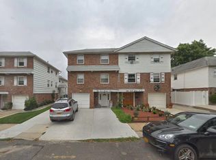 5707 224th St, Flushing, NY 11364
