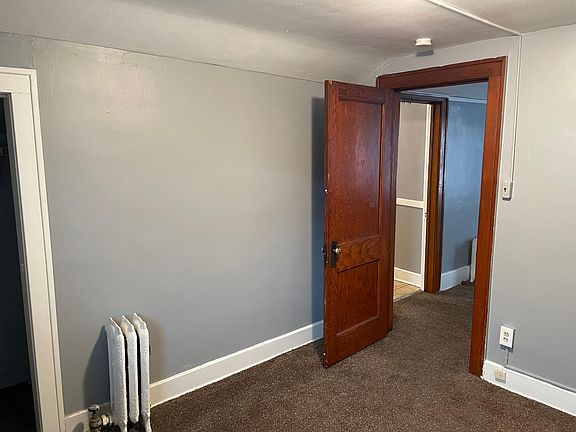 4th image of 1216 Beaconsfield Ave
