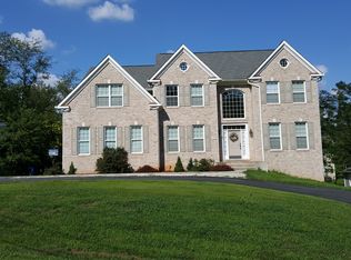 12205 Redchurch Ct, Potomac, MD 20854