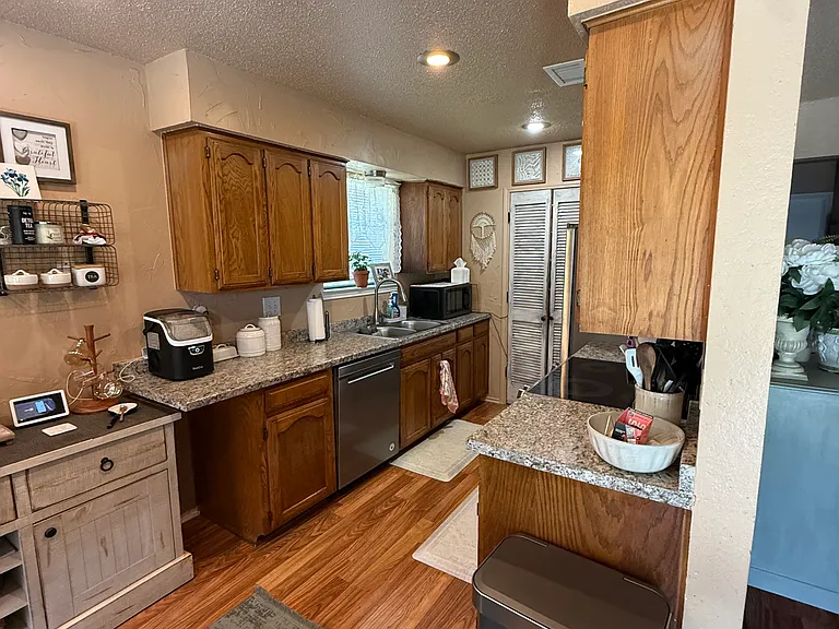 7621 Echo Hill Dr — Photo 7