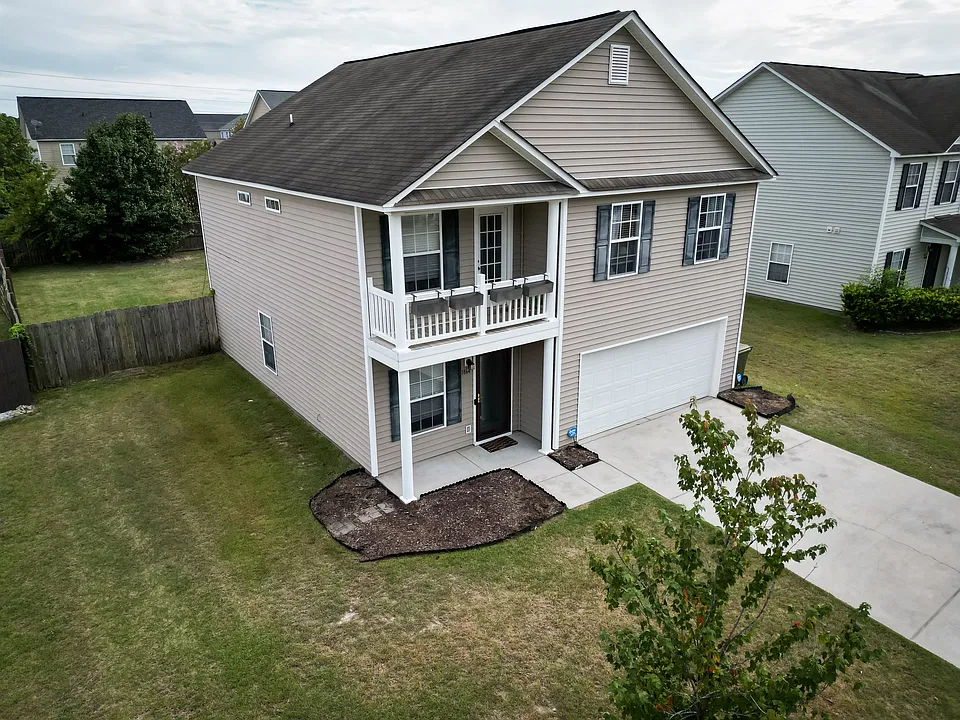 1864 Mossberg Dr