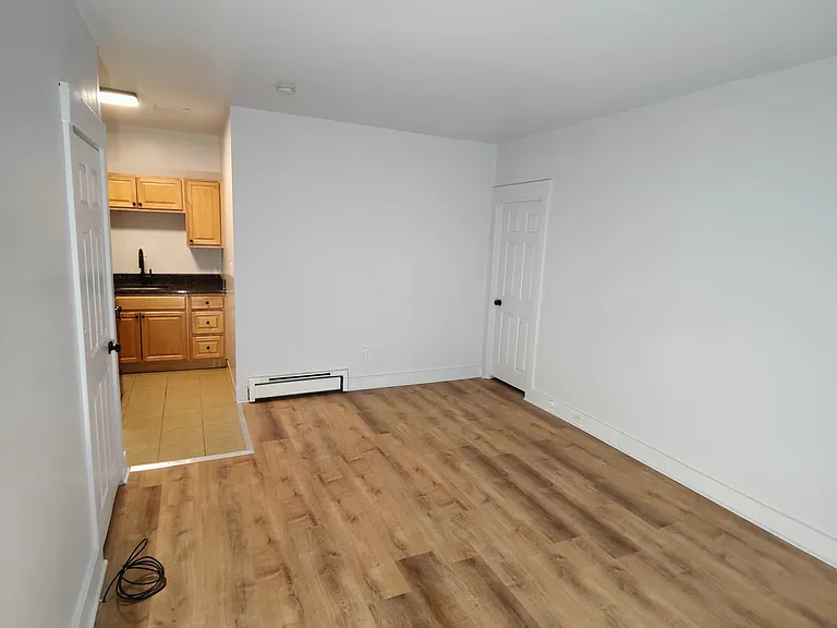 60-62 N Harrison Ave #62 — Photo 2