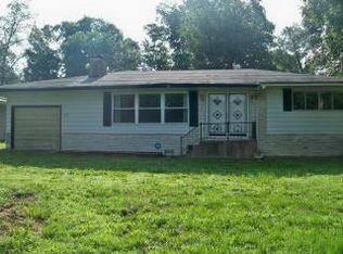 1152 E Lakeshore Dr, Bismarck, MO 63624
