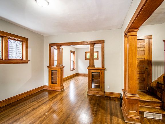 3rd image of 918 S 25th St #918