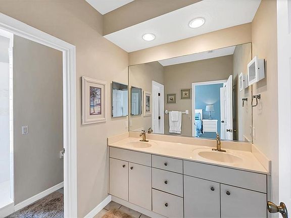 5th image of 8272 Harborside Cir