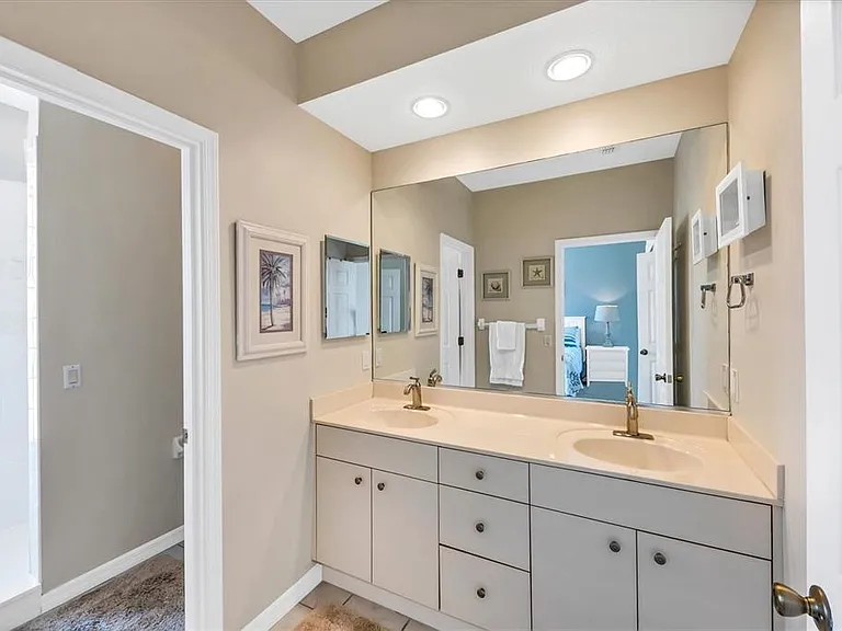 8272 Harborside Cir — Photo 5