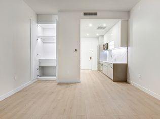 4519 Davis St #12I, Long Island City, NY 11101