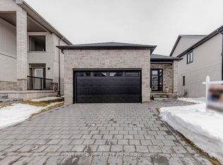 7966 Fallon Dr #18, Lucan Biddulph, ON N0M1V0