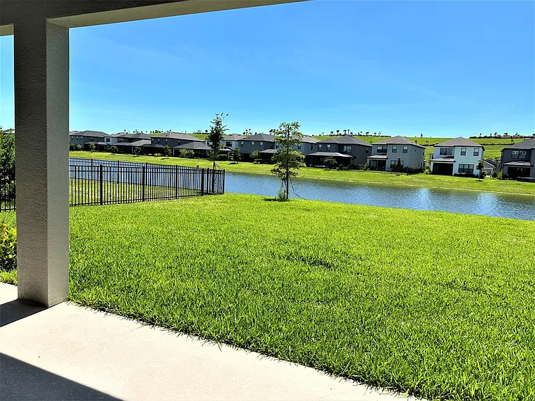 6412 Grandview Hill Ct — Photo 23