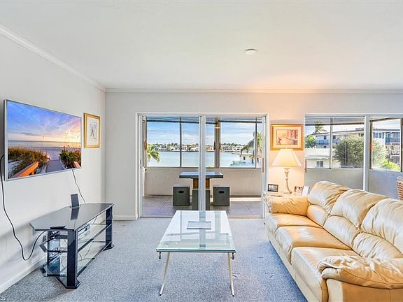 4th image of 3420 Gulf Shore BLVD N #32