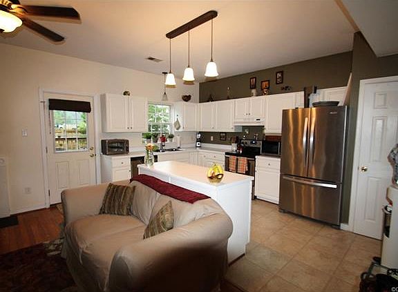 2nd image of 2814 Queensland Dr #0