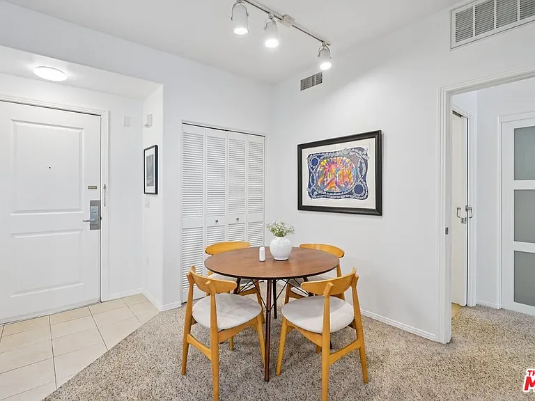 100 S Alameda St #150 — Photo 10