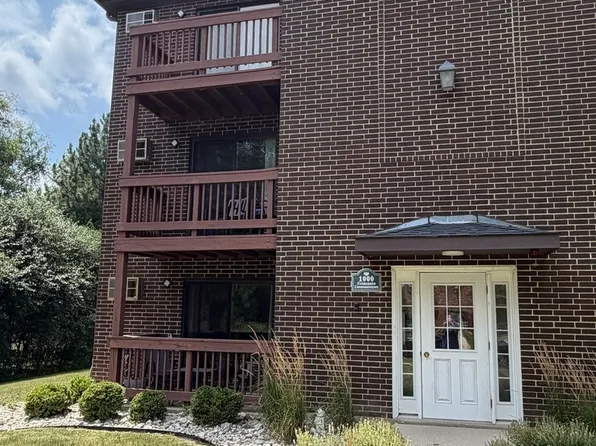 1000 Spruce St APT 1A, Glendale Heights, IL 60139
