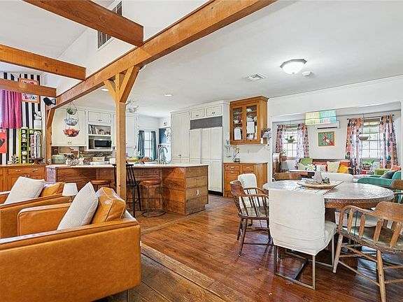 4th image of 4420 Ware Ave