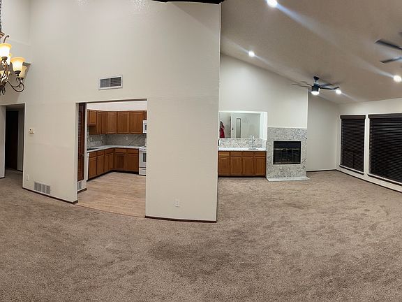 3rd image of 221 Canyon Terrace Dr