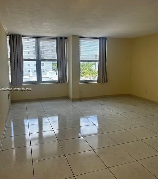2899 Collins Ave #702 — Photo 16