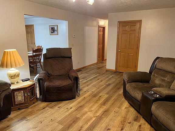 4th image of 442 Township Road 101