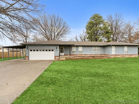 2nd image of 306 E Blue Starr Dr