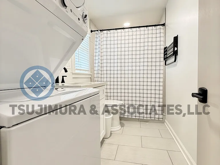 1707 Wilhelmina Rise — Photo 8