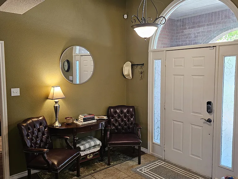 10306 York Ave — Photo 16