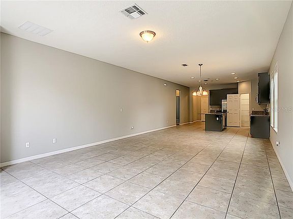 4th image of 3163 Turret Dr