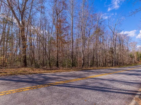 225 Frontier Rd, Enoree, SC 29335