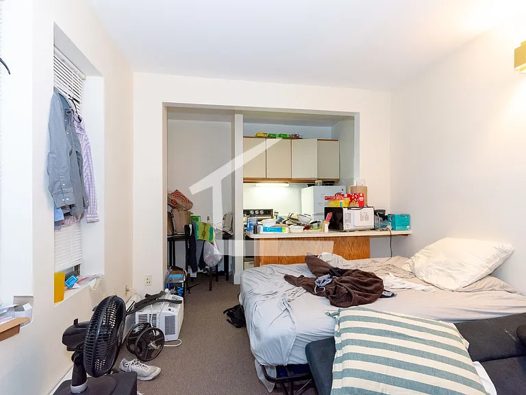833 Beacon St #204 — Photo 3