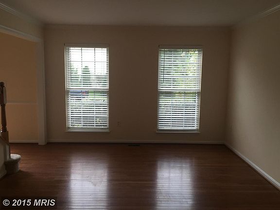 4th image of 2 Prestonwood Ct