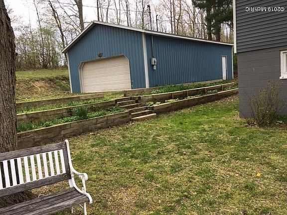3rd image of 25951 W Lake Dr