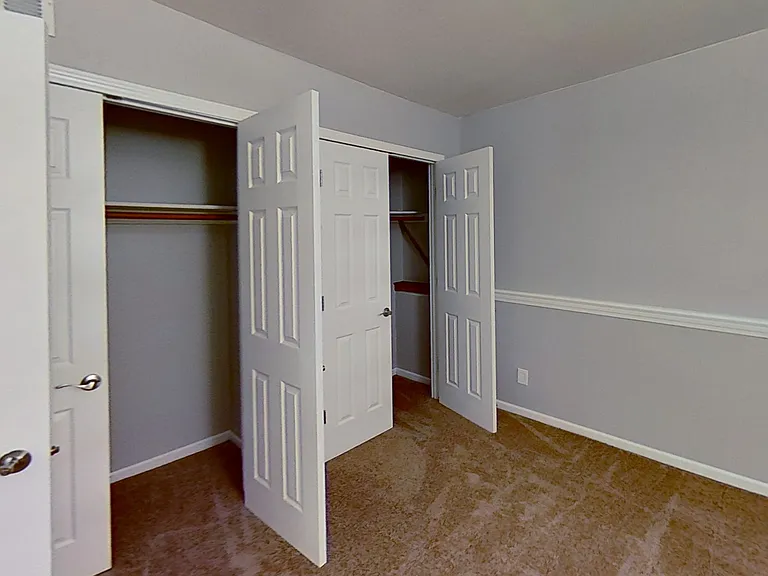 Parkwood Village Townhomes — Photo 8