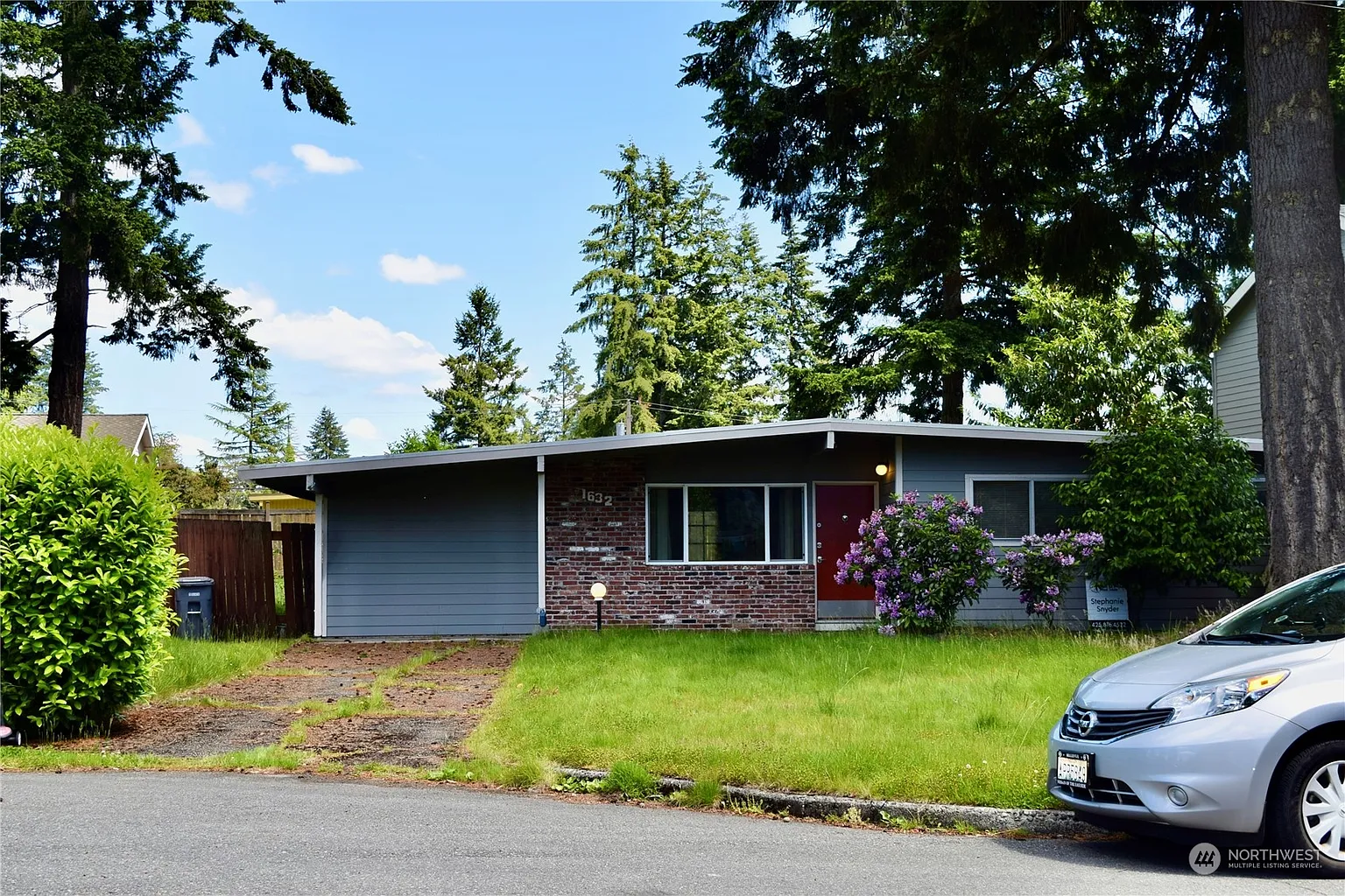 1632 167th Avenue NE photo 1