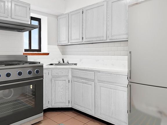 4th image of 63-26 99th St #8C