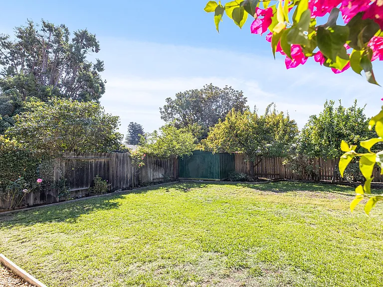 822 Shirley Ave — Photo 26