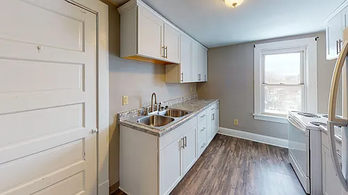 208 S 5th St Photo 1