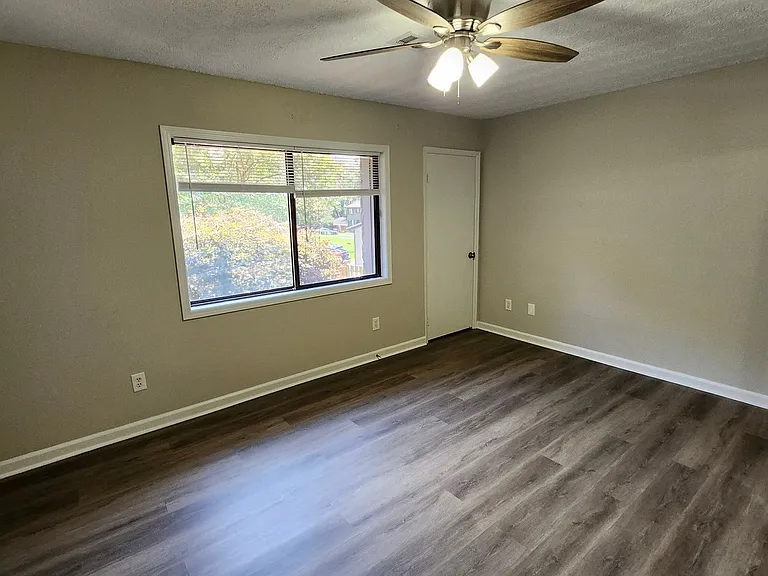 1693 Briarbend Ct — Photo 7