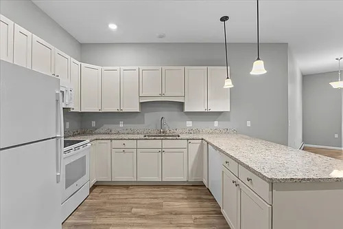 32 Cottonwood Drive Photo 1