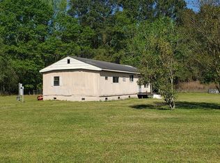 1255 Crews Dr, Manning, SC 29102