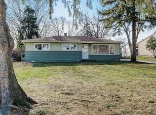 17W275 16th St, Oakbrook Terrace, IL