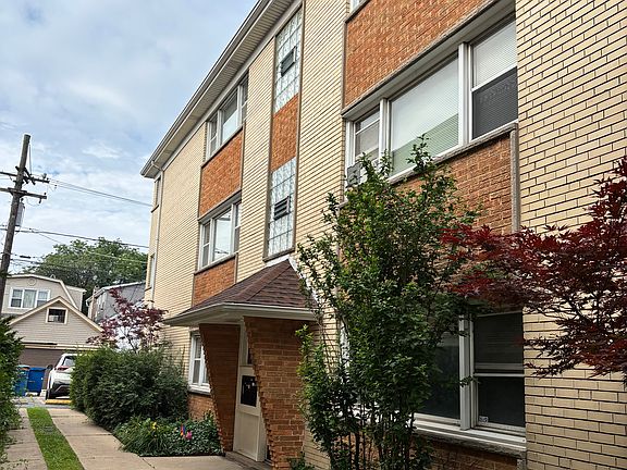 2nd image of 5011 W Diversey Ave #1N
