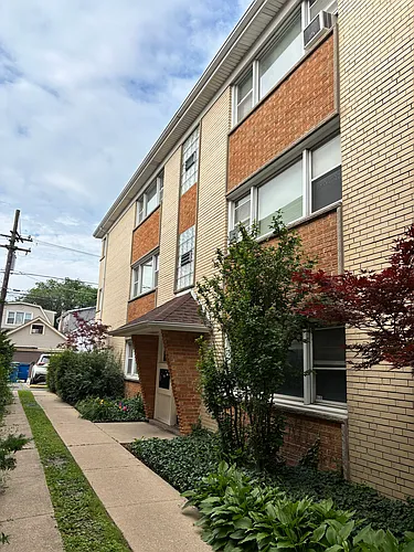 5011 W Diversey Ave #1N Photo 1